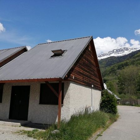 Villa L'eau Dolle, maison 8 personnes avec jardin au bord de la rivière et à proximité de la remontée mécanique à Allemont Extérieur photo